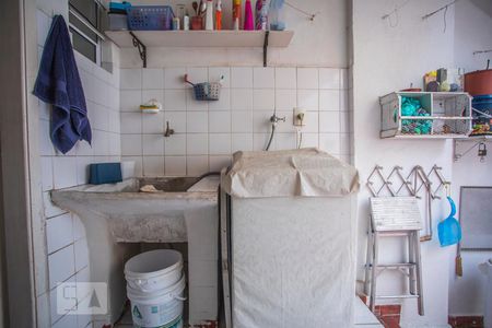 Casa à venda com 180m², 4 quartos e 2 vagas Casa à venda com 180m², 4 quartos e 2 vagasÁrea de Serviço