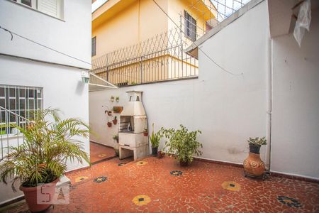 Casa à venda com 180m², 4 quartos e 2 vagas Casa à venda com 180m², 4 quartos e 2 vagasQuintal