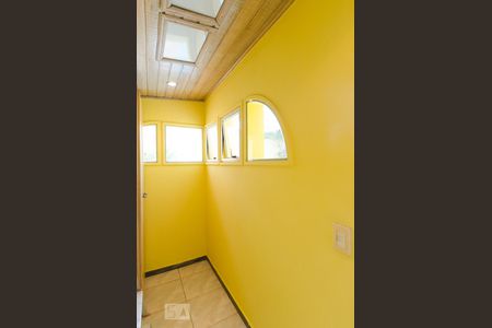 Casa à venda com 480m², 4 quartos e 5 vagas Casa à venda com 480m², 4 quartos e 5 vagasQuarto de Serviço