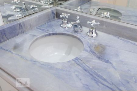 Casa à venda com 480m², 4 quartos e 5 vagas