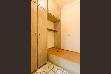 Casa à venda com 480m², 4 quartos e 5 vagas Casa à venda com 480m², 4 quartos e 5 vagasQuarto de serviço