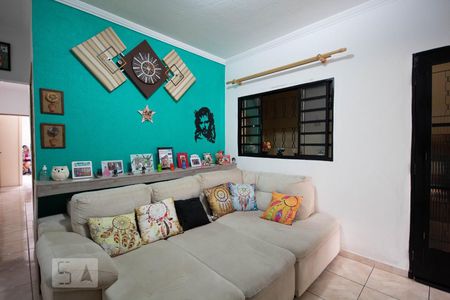 Sala de casa à venda com 3 quartos, 125m² em Bussocaba, Osasco