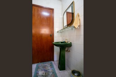 Lavabo de casa para alugar com 4 quartos, 235m² em Vila Fiat Lux, São Paulo