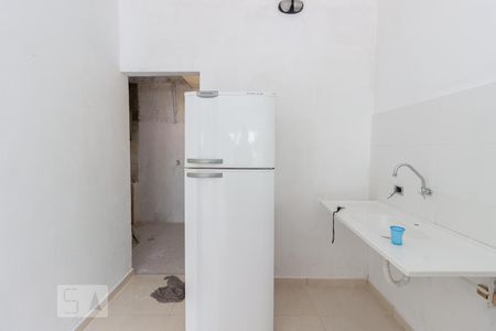 Cozinha de kitnet/studio para alugar com 1 quarto, 28m² em Parque Sao Luis, São Paulo