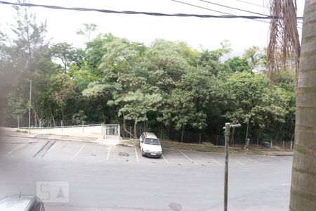 Apartamento para alugar com 65m², 3 quartos e 2 vagasQuarto 2 - vista da janela