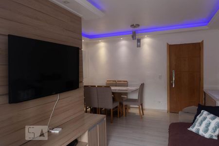 Sala de apartamento para alugar com 3 quartos, 65m² em Caiapia, Cotia