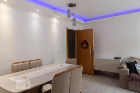 Sala de apartamento para alugar com 3 quartos, 65m² em Caiapia, Cotia