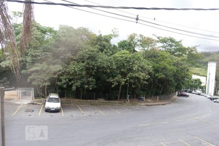 Quarto 1 - vista da janela de apartamento para alugar com 3 quartos, 65m² em Caiapia, Cotia