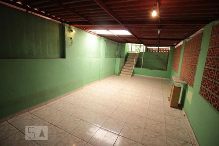 Casa à venda com 212m², 3 quartos e 1 vaga