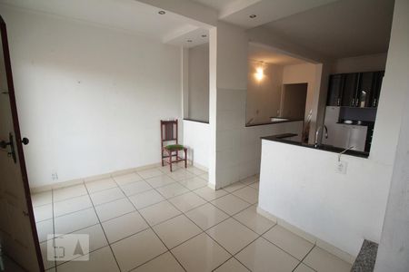 Casa à venda com 212m², 3 quartos e 1 vaga Casa à venda com 212m², 3 quartos e 1 vagaCozinha