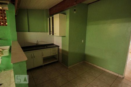 Casa à venda com 212m², 3 quartos e 1 vaga