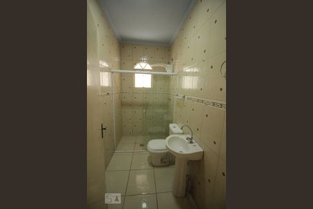 Casa à venda com 212m², 3 quartos e 1 vaga Casa à venda com 212m², 3 quartos e 1 vagaBanheiro