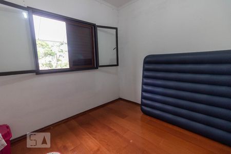 Dormitório 1 de apartamento para alugar com 2 quartos, 70m² em Vila Vitoria, Santo André