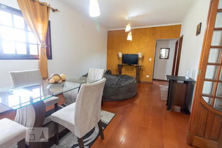 Sala de apartamento para alugar com 2 quartos, 70m² em Vila Vitoria, Santo André