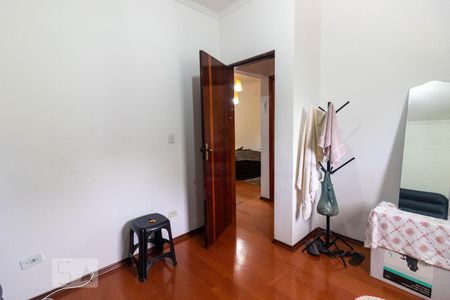 Dormitório 1 de apartamento para alugar com 2 quartos, 70m² em Vila Vitoria, Santo André
