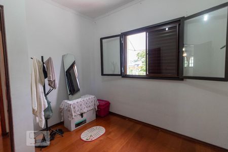 Dormitório 1 de apartamento para alugar com 2 quartos, 70m² em Vila Vitoria, Santo André