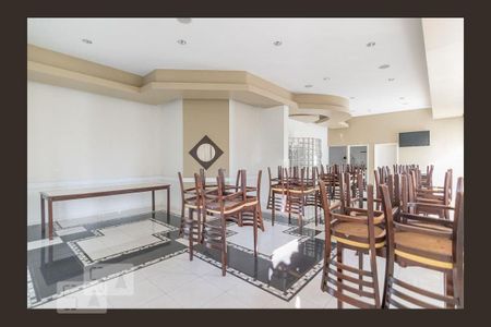 Apartamento à venda com 134m², 3 quartos e 3 vagas Apartamento à venda com 134m², 3 quartos e 3 vagasSalão festa