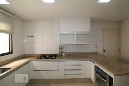 Apartamento à venda com 134m², 3 quartos e 3 vagasCozinha