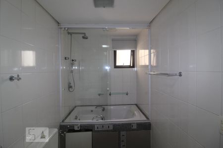 Apartamento à venda com 134m², 3 quartos e 3 vagasBanheiro Sutie 1