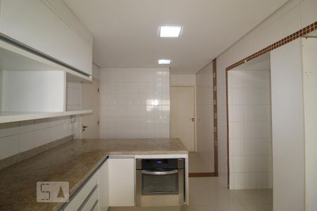 Apartamento à venda com 134m², 3 quartos e 3 vagasCozinha