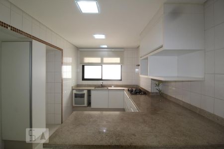 Apartamento à venda com 134m², 3 quartos e 3 vagasCozinha