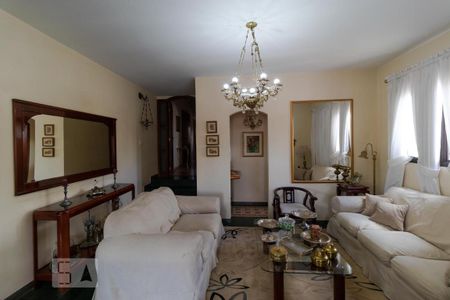 Apartamento à venda com 192m², 4 quartos e 4 vagas Apartamento à venda com 192m², 4 quartos e 4 vagasSalas