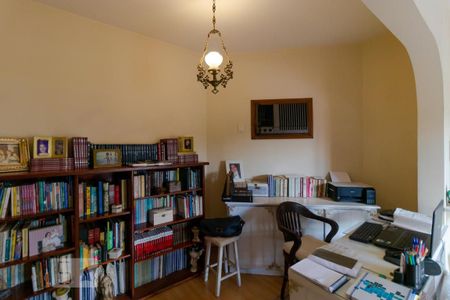 Apartamento à venda com 192m², 4 quartos e 4 vagas Apartamento à venda com 192m², 4 quartos e 4 vagasSuíte 02