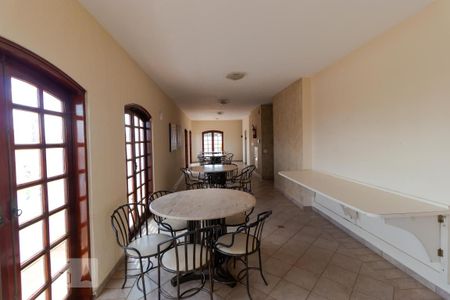 Apartamento à venda com 192m², 4 quartos e 4 vagas Apartamento à venda com 192m², 4 quartos e 4 vagasÁrea comum - Salão de festas