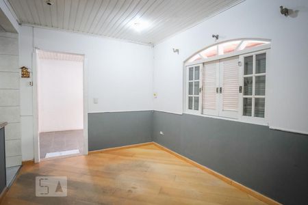 Casa para alugar com 200m², 3 quartos e 3 vagas Casa para alugar com 200m², 3 quartos e 3 vagasSala 2