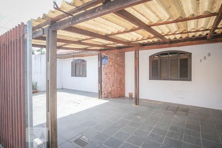Casa para alugar com 200m², 3 quartos e 3 vagas Casa para alugar com 200m², 3 quartos e 3 vagasGaragem