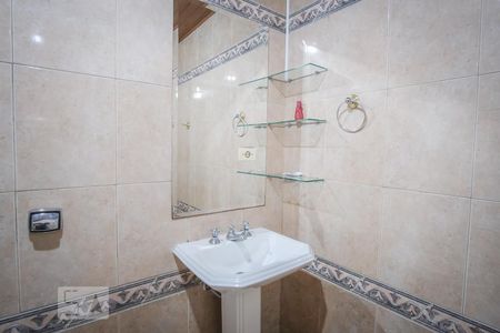 Casa para alugar com 200m², 3 quartos e 3 vagas Casa para alugar com 200m², 3 quartos e 3 vagasBanheiro da Suíte