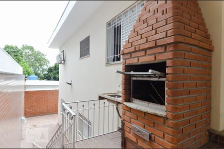 Casa para alugar com 250m², 5 quartos e 2 vagasChurrasqueira
