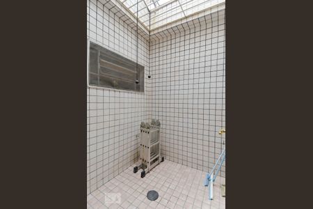 Casa para alugar com 250m², 5 quartos e 2 vagasJardim de Inverno