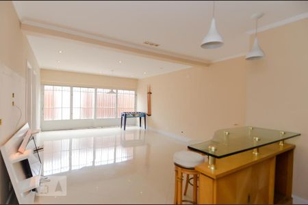 Casa para alugar com 250m², 5 quartos e 2 vagasSalão de Festas