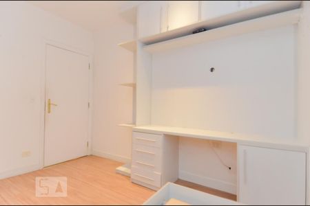 Casa para alugar com 250m², 5 quartos e 2 vagasQuarto 1 - Suíte