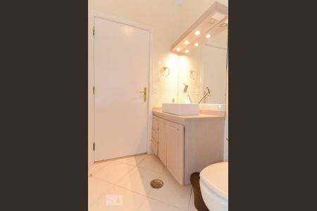 Casa para alugar com 250m², 5 quartos e 2 vagasBanheiro da Suíte 2