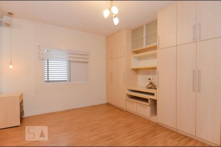 Casa para alugar com 250m², 5 quartos e 2 vagasQuarto 2 - Suíte