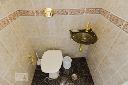 Casa para alugar com 250m², 5 quartos e 2 vagasBanheiro