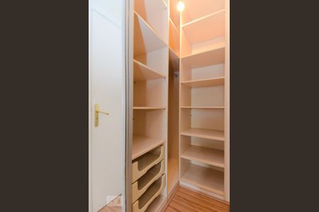 Casa para alugar com 250m², 5 quartos e 2 vagasCloset da Suíte 2