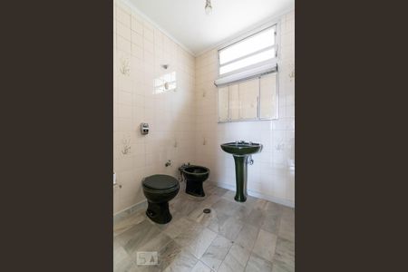 Apartamento para alugar com 180m², 4 quartos e 2 vagasBanheiro Social