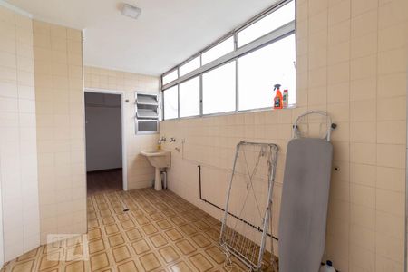 Apartamento para alugar com 180m², 4 quartos e 2 vagasÁrea de serviço