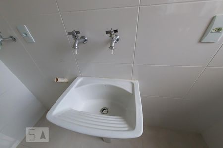 Casa de condomínio para alugar com 110m², 3 quartos e 2 vagasArea de Serviço