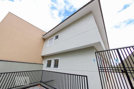 Casa de condomínio para alugar com 75m², 2 quartos e 2 vagasFachada