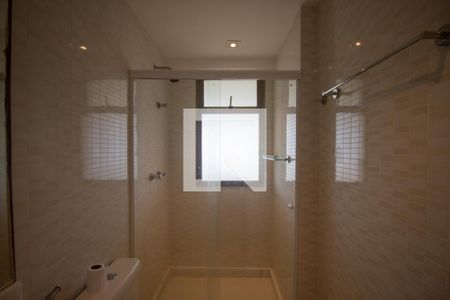 Apartamento à venda com 278m², 4 quartos e 4 vagasBanheiro da Suíte 1