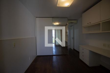 Apartamento à venda com 278m², 4 quartos e 4 vagasSuíte 2