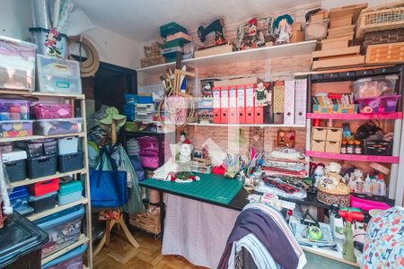 Casa à venda com 280m², 3 quartos e 4 vagasQuarto de Serviço