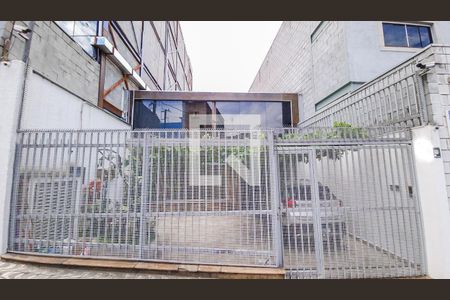 Casa à venda com 280m², 3 quartos e 4 vagasFachada