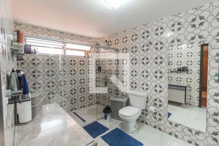 Casa à venda com 280m², 3 quartos e 4 vagasBanheiro da Suíte