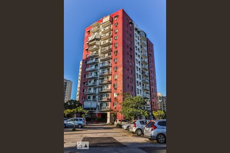 Apartamento para alugar com 74m², 2 quartos e 1 vagaFachada