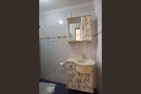 Banheiro social de apartamento para alugar com 2 quartos, 43m² em Jardim João Rossi, Ribeirão Preto